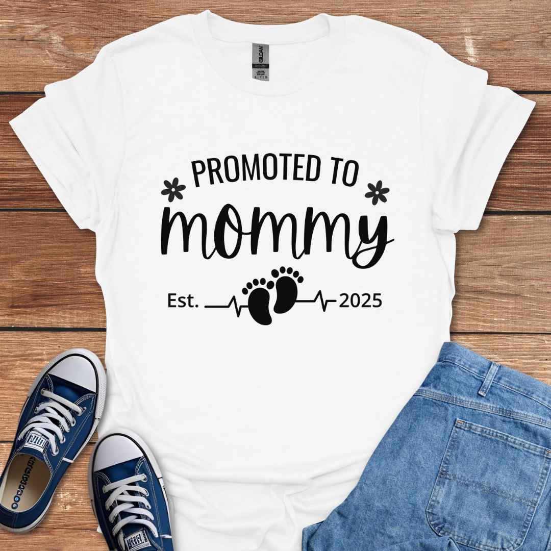 Promoted To Mommy Est. 2025 T-Shirt